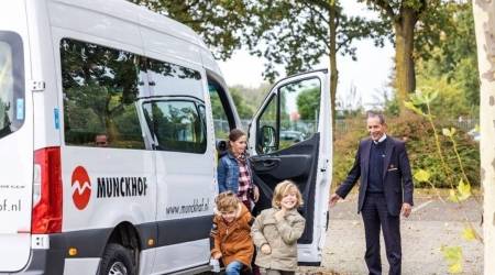 Munckhof bus met kinderen