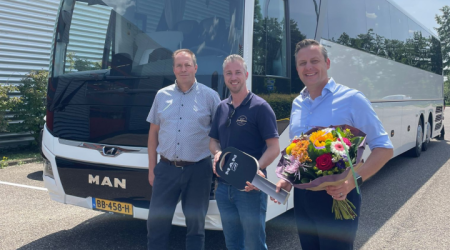 Munckhof breidt wagenpark uit met twee nieuwe touringcars