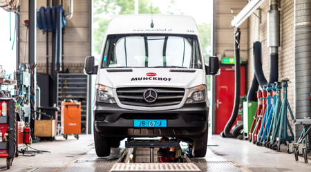 Hoe Munckhof Techniek nieuwe voertuigen rijklaar maakt