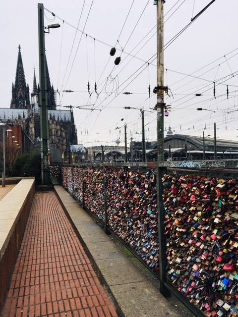 Afbeeldingsresultaat voor slotjes brug keulen